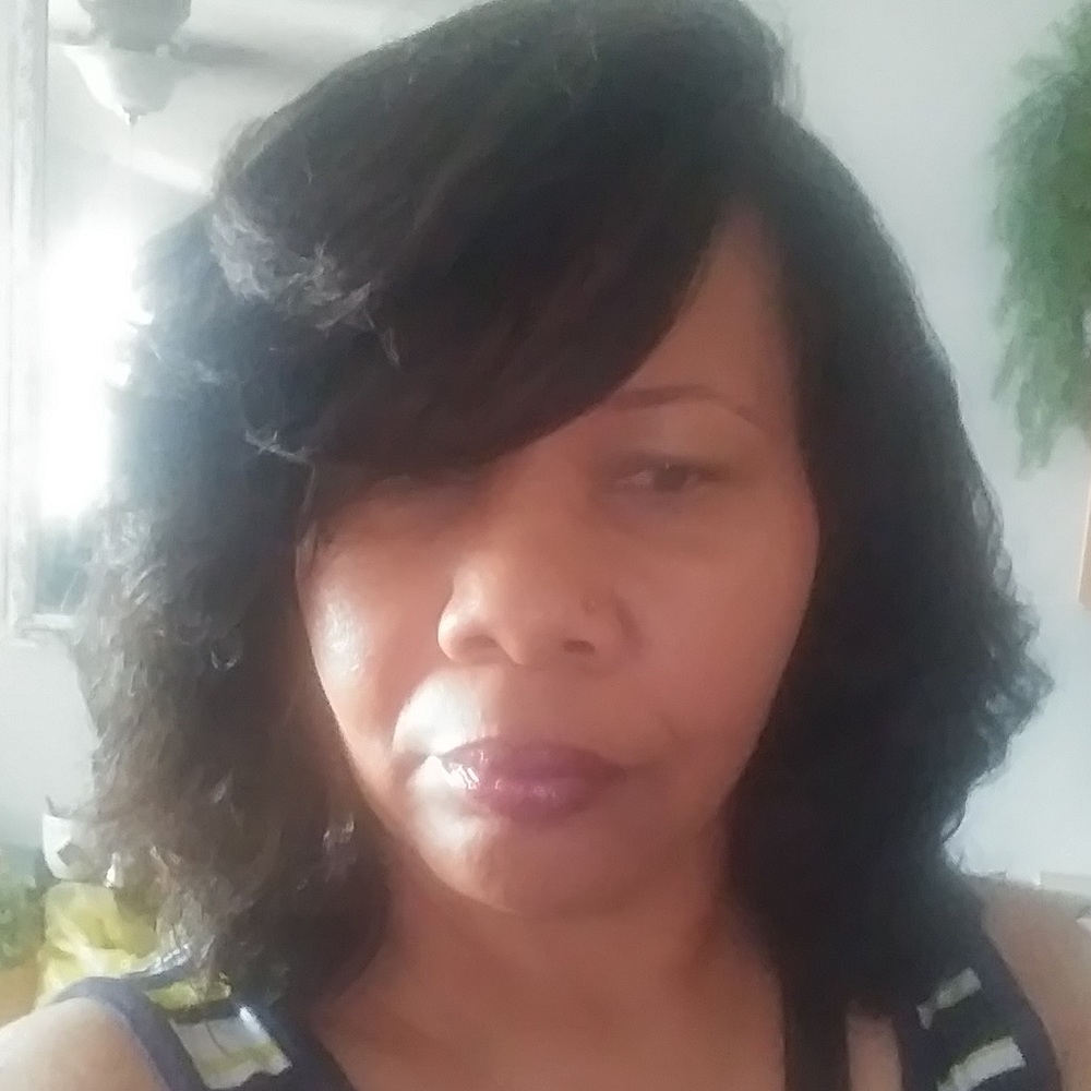 Meet your Posher, Cynthia
